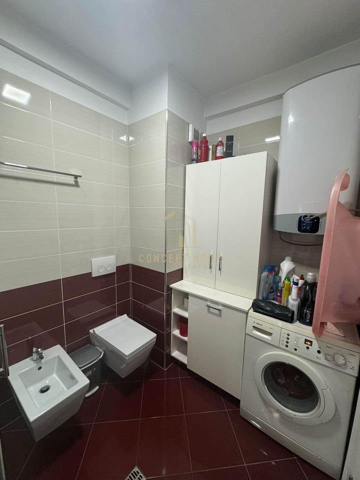 Jepet me qera apartament 1+1 tek Komuna e Parisit