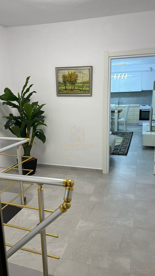 Duplex for rent in a private house near the Train Station/700€