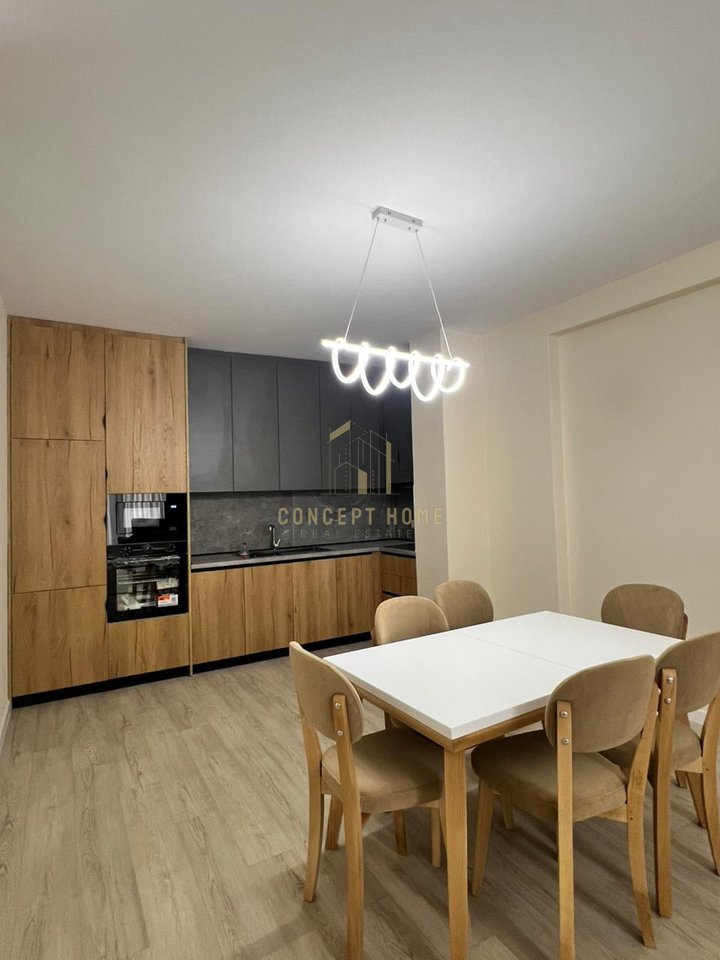 Apartament 2+1+2+Post Parkimi Me Qira tek Liqeni i Thatë, Tiranë - 1200€ | 120 m²
