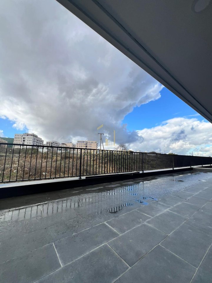 Apartament 2+1+2+Post Parkimi Me Qira tek Liqeni i Thatë, Tiranë - 1200€ | 120 m²