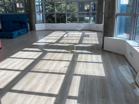 Locale commerciale in affitto a Paskuqan.