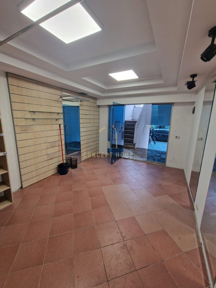 Shop For Rent in Ali Demi, Tirana - 500€ | 0.5 floor