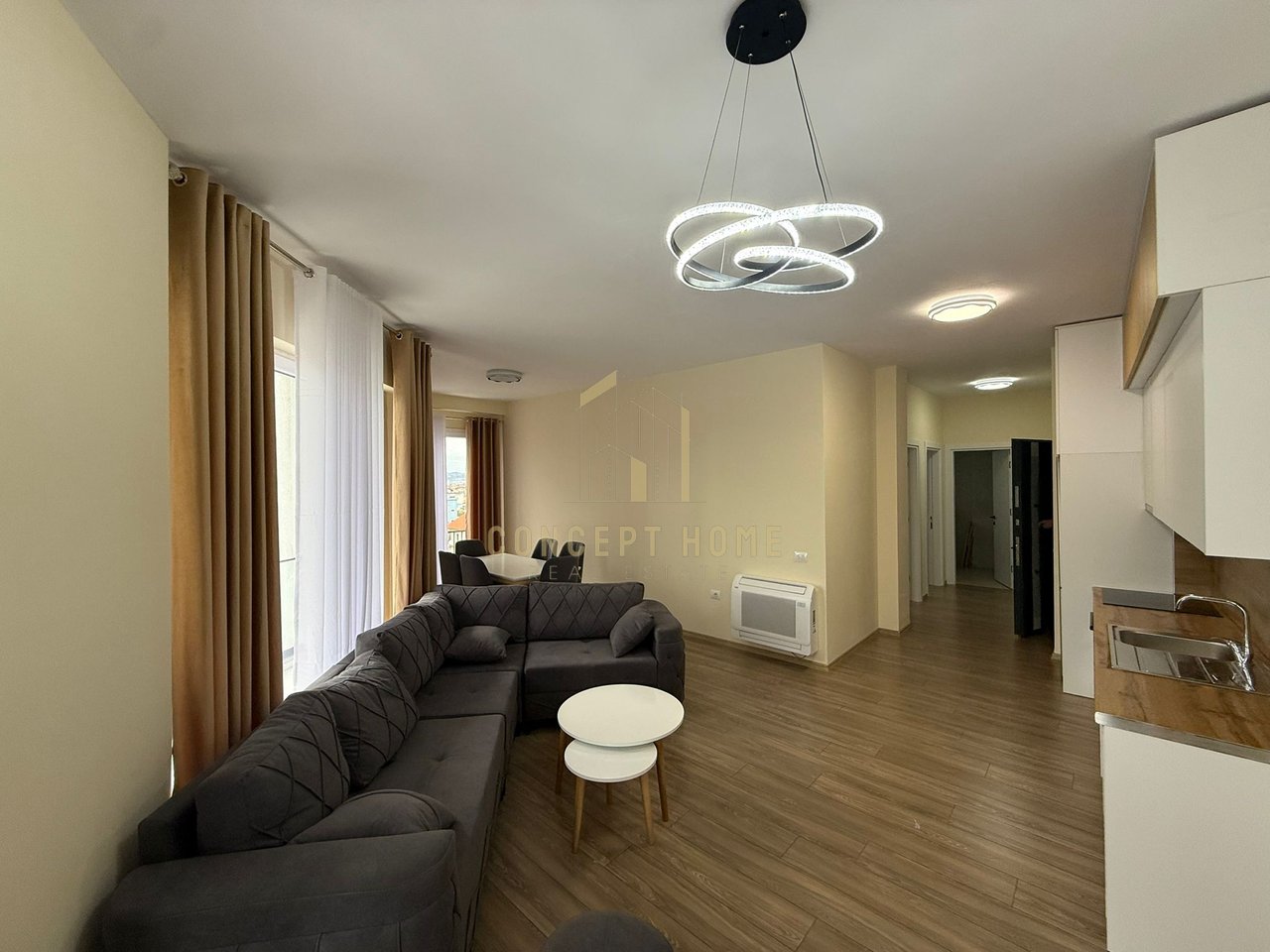 A 2+1 apartment is for rent in Kamez.