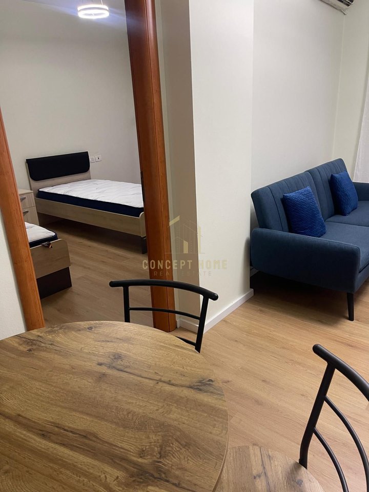 Apartment 1+1 for rent at Komuna e Parisit