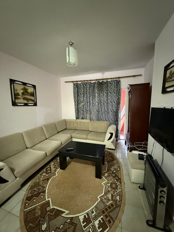 Jepet me qera apartament 1+1 ne Fresk