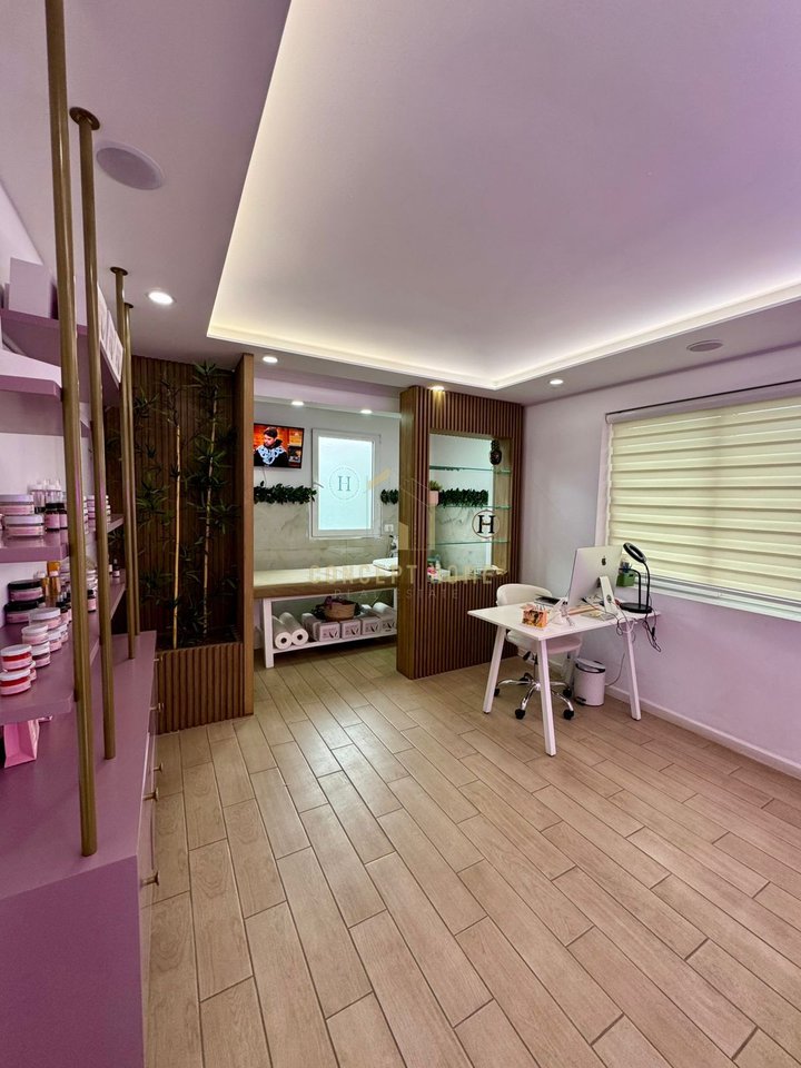 Jepet me qera ambienti ne Vasil Shanto