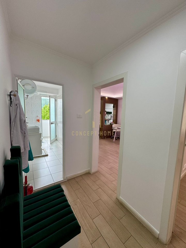 Jepet me qera ambienti ne Vasil Shanto