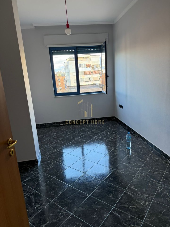 Appartamento 2+1+2 in affitto in via Elbasan