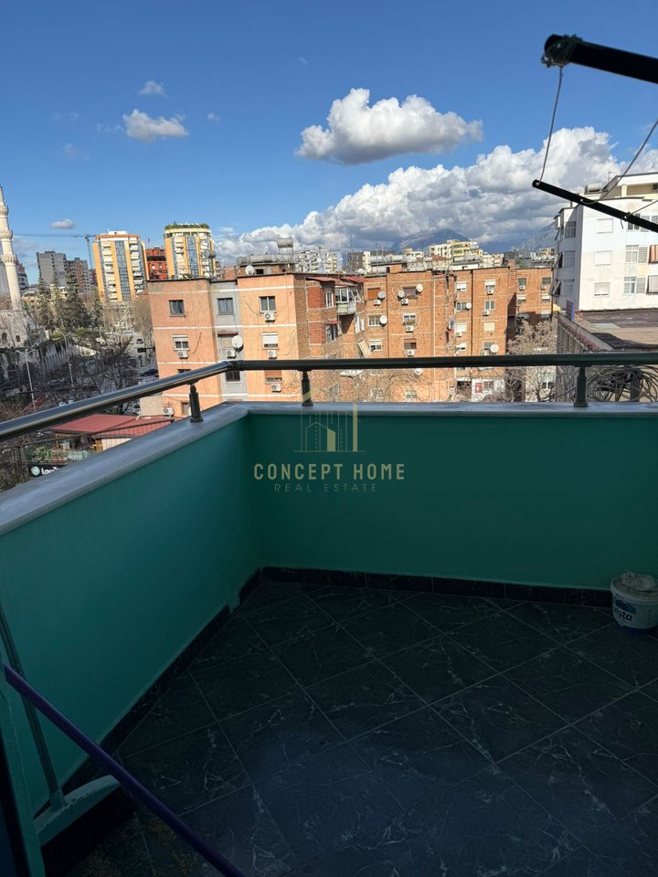 Appartamento 2+1+2 in affitto in via Elbasan