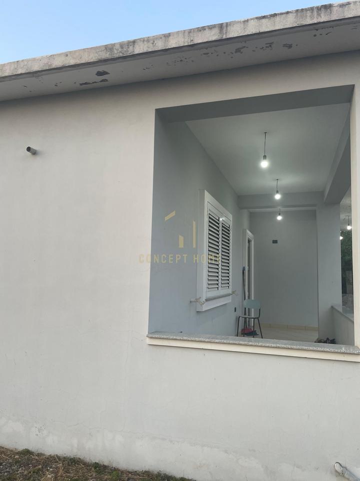 Shitet shtepi private 1-kateshe ne Kamez