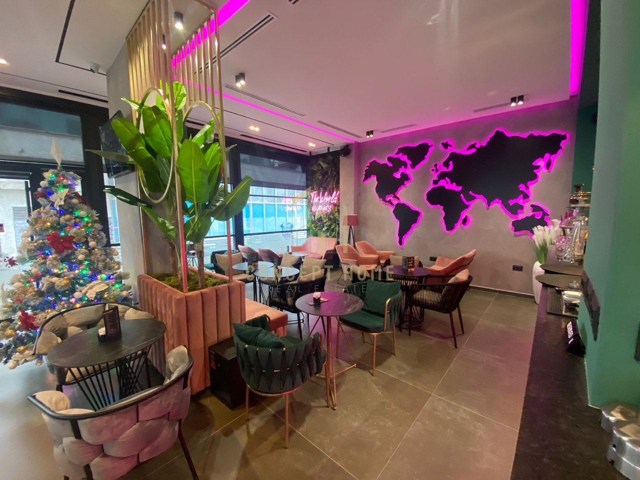 Shitet Super Bar Kafe tek Pallatet e Verdha Kthesa Kamzes