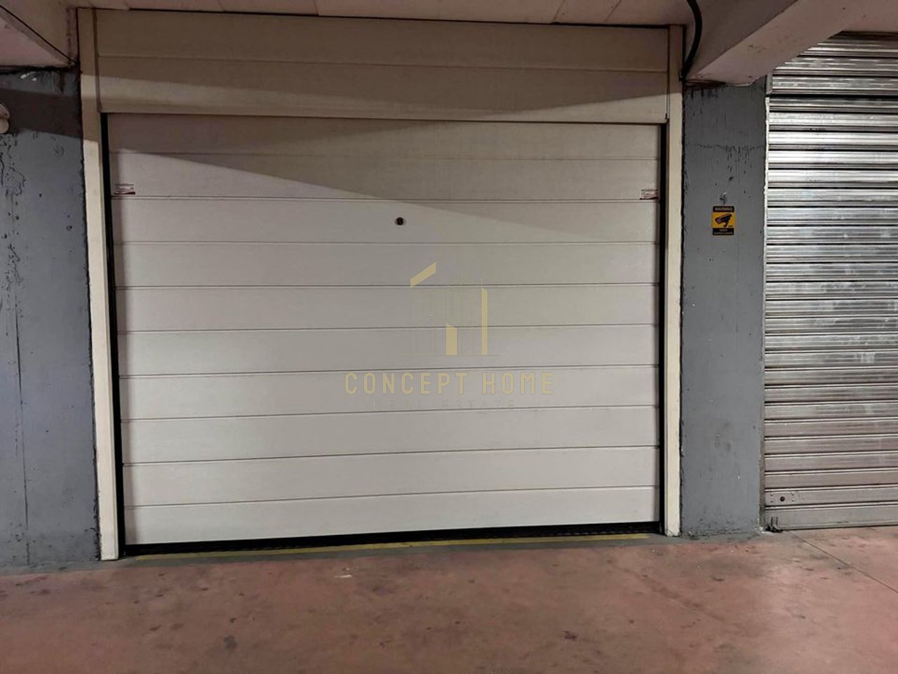 Appartamento 1+1 in vendita a Komuna e Parisit