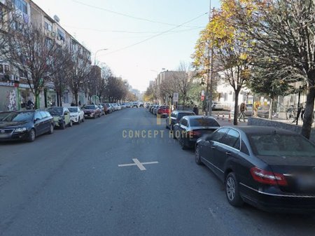 Shitet dyqan tek QSUT