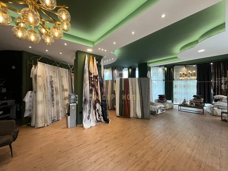 Locali in affitto ad Astir