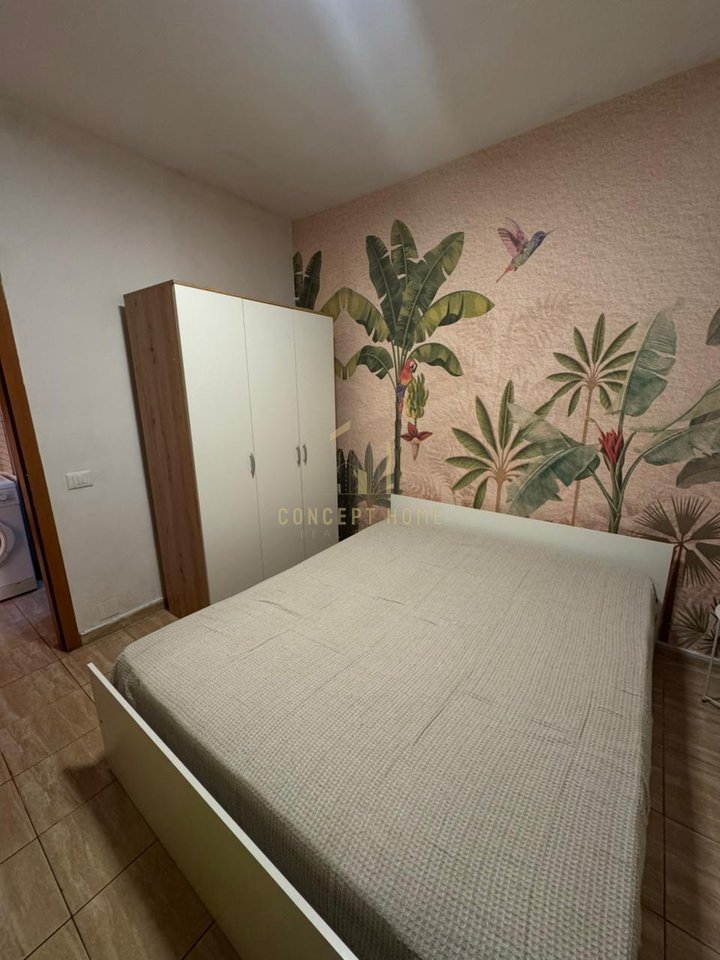 Jepet me qera Apatament 1+1 Ne Astir