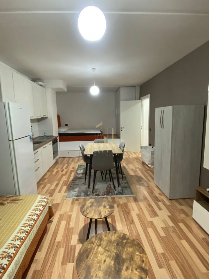 Studio apartment for rent in Astir