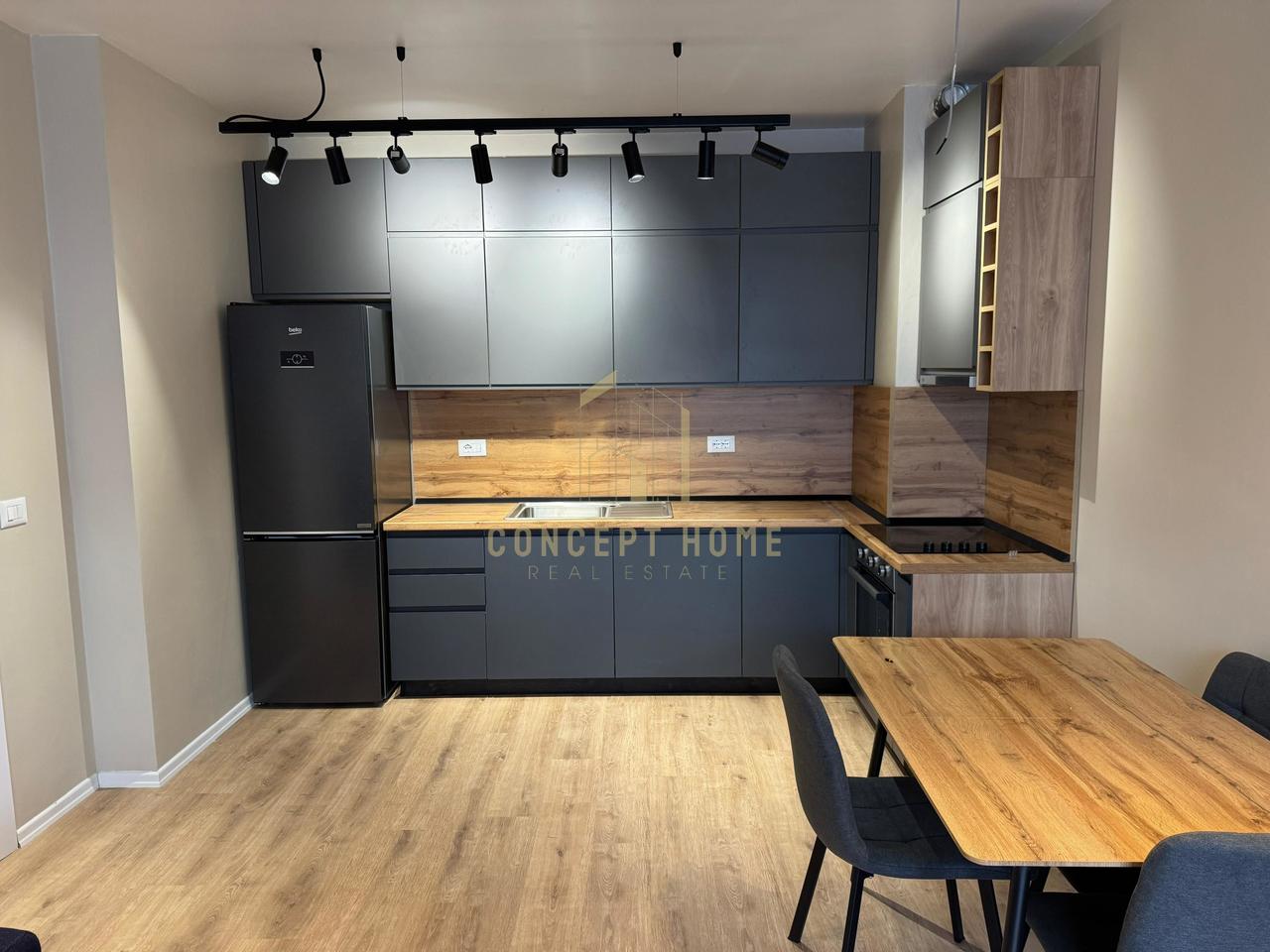 Appartamento 2+1+2+Posto Auto in Affitto a Univers City