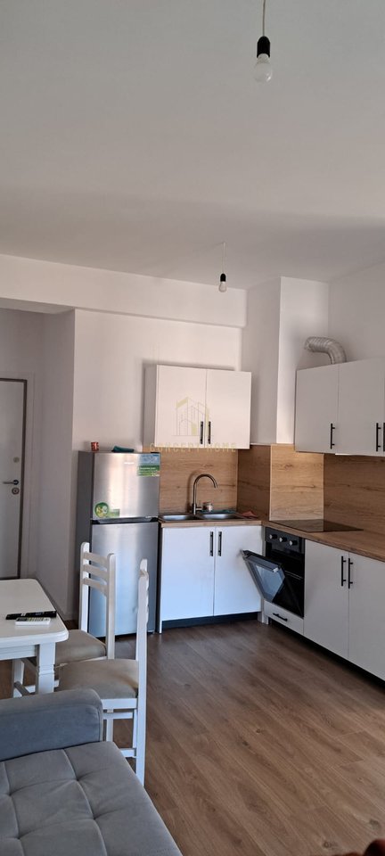 Jepet me qera apartament 1+1 Ne Ali Dem