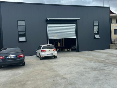 Jepet me qera magazine ne Vore