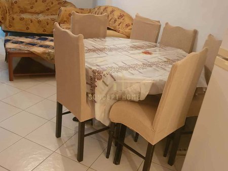 Jepet me qera Apatament 2+1 ne Fresk.