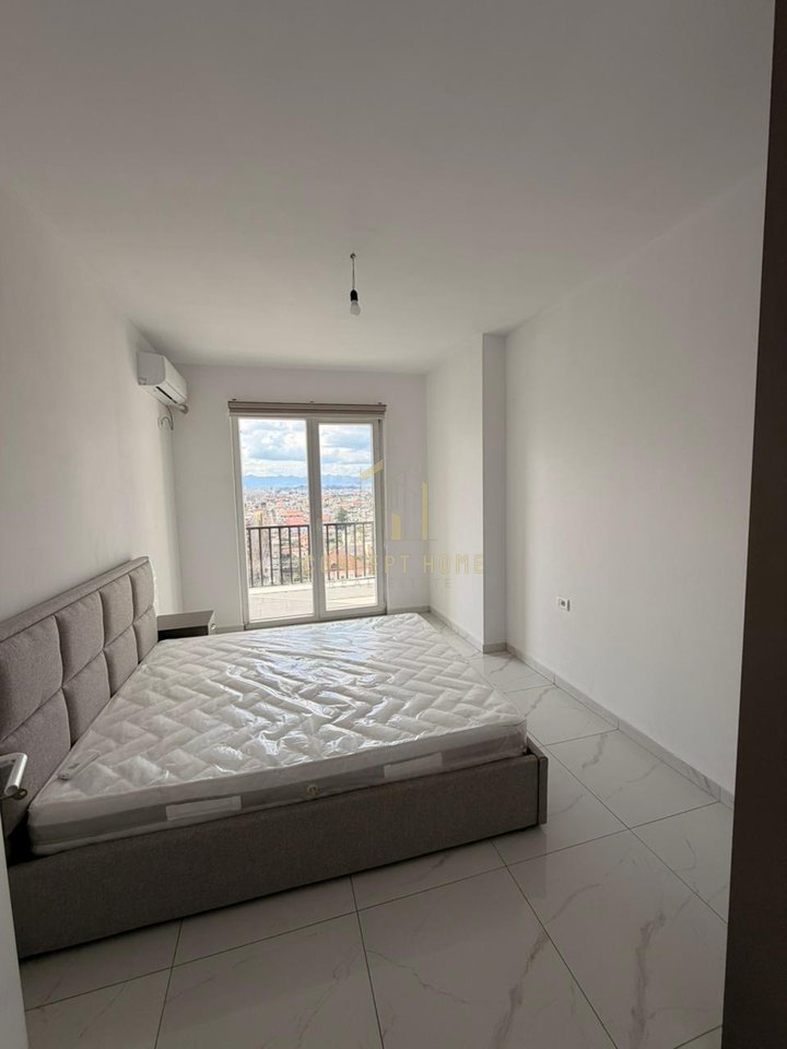 2+1 apartment for rent in Kamez