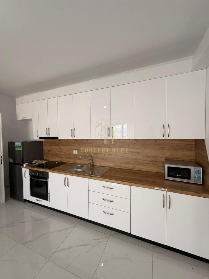 2+1 apartment for rent in Kamez