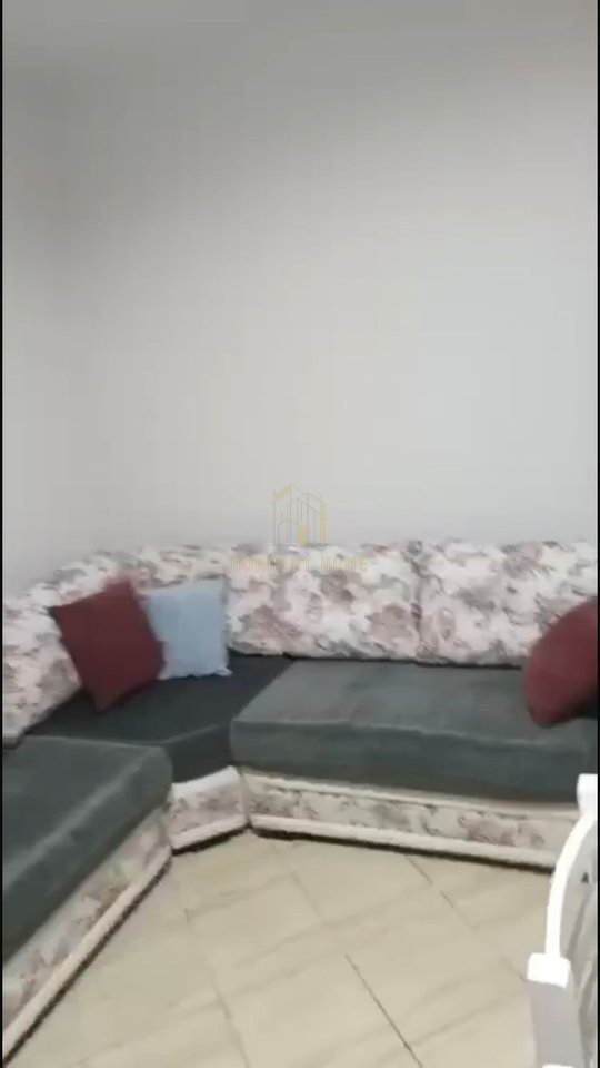 Jepet me qera shtepi private 1+1 ne Paskuqan