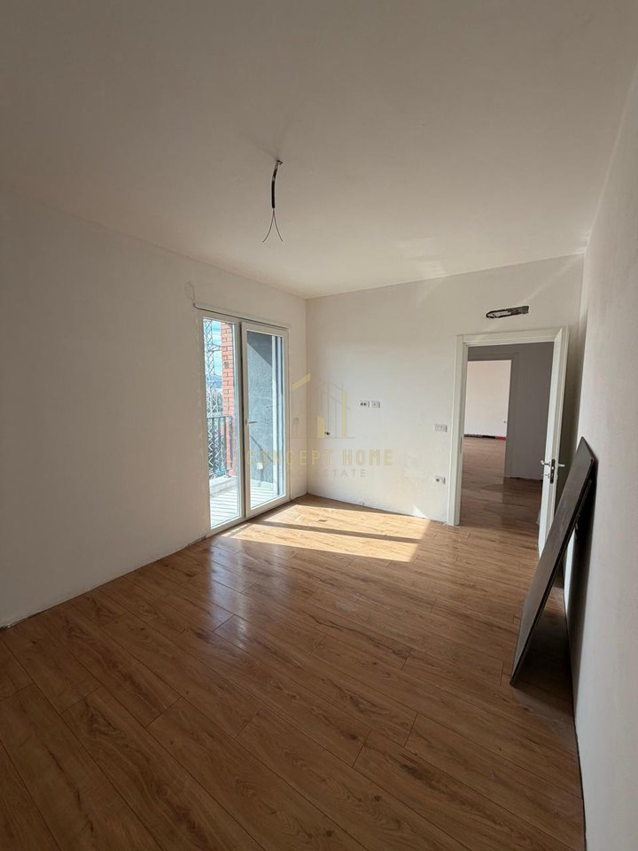 Shitet apartament 1+1 ne Paskuqan