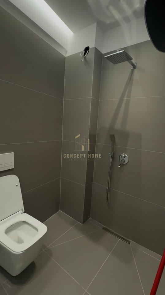 Si affitta monolocale a 5 Maggio.