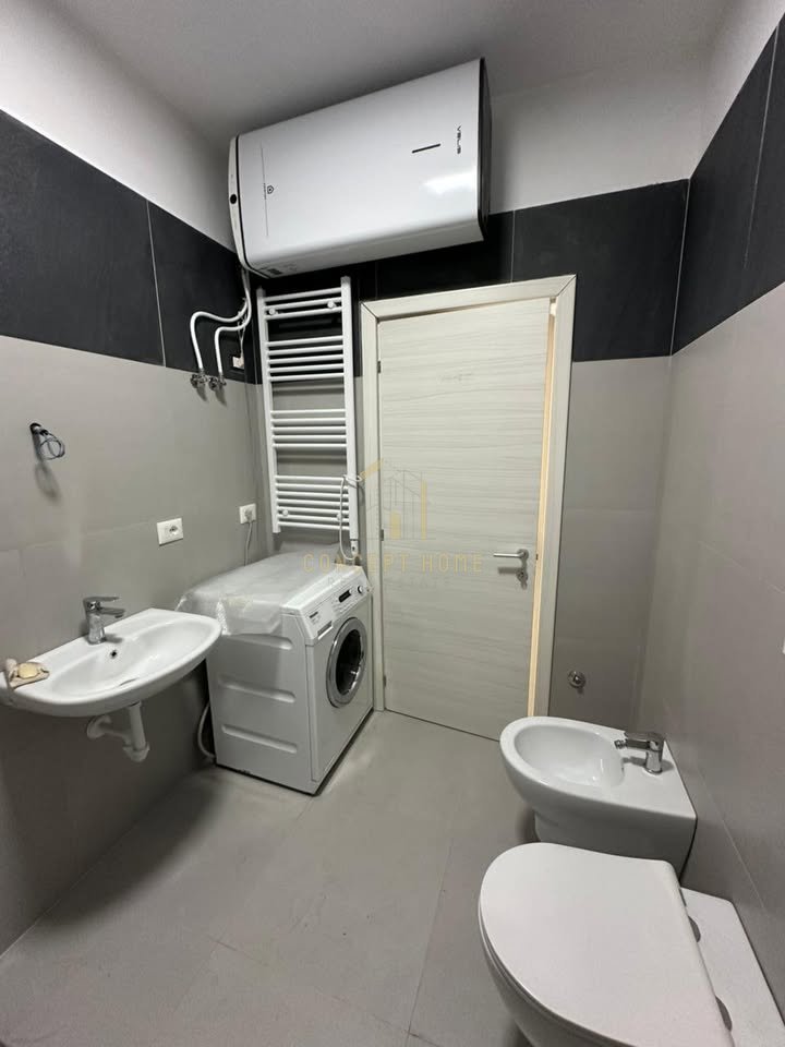 Jepet Me Qera Apartament 2+1+2 Ne Astir (River Residence)