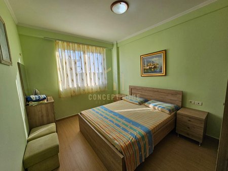 Shitet apartament 1+1+verand ne Golem/80,000 euro