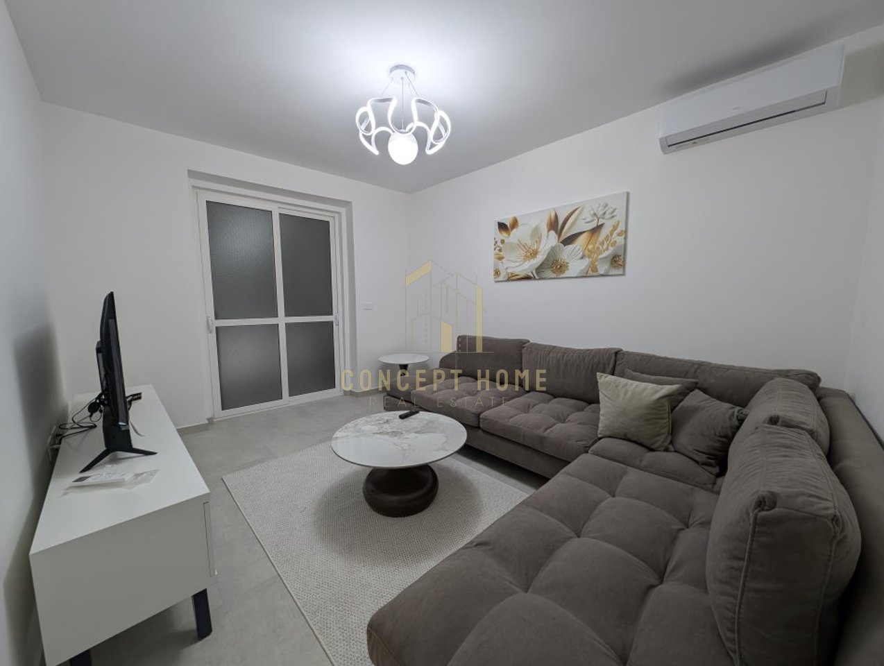 Jepet me qera apartament 2+1 Te Selvia