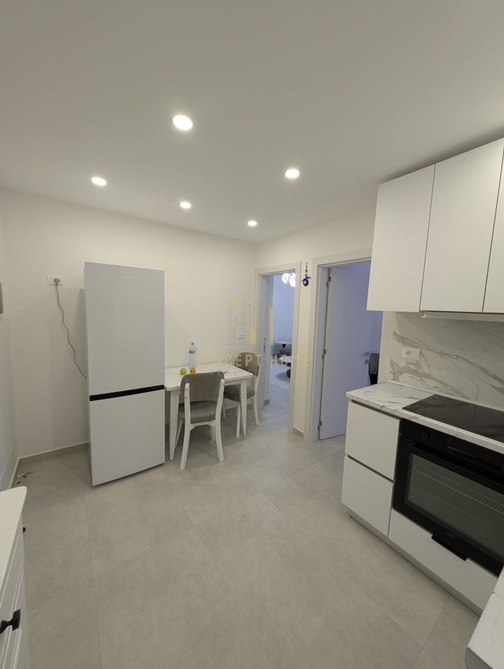 Jepet me qera apartament 2+1 Te Selvia