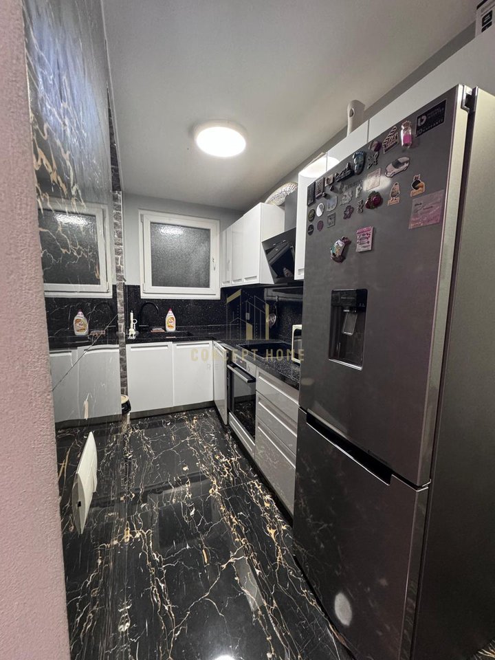 Jepet me qera apartamenti 2+1 tek Sheshi Willson