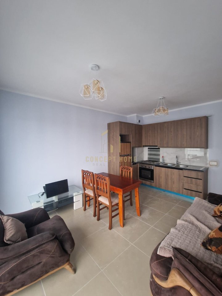 2+1 apartment for rent in Porcelan/530 Euro