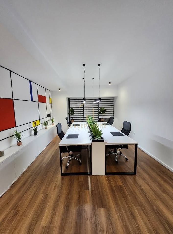 Office space for rent at 21 Dhjetori