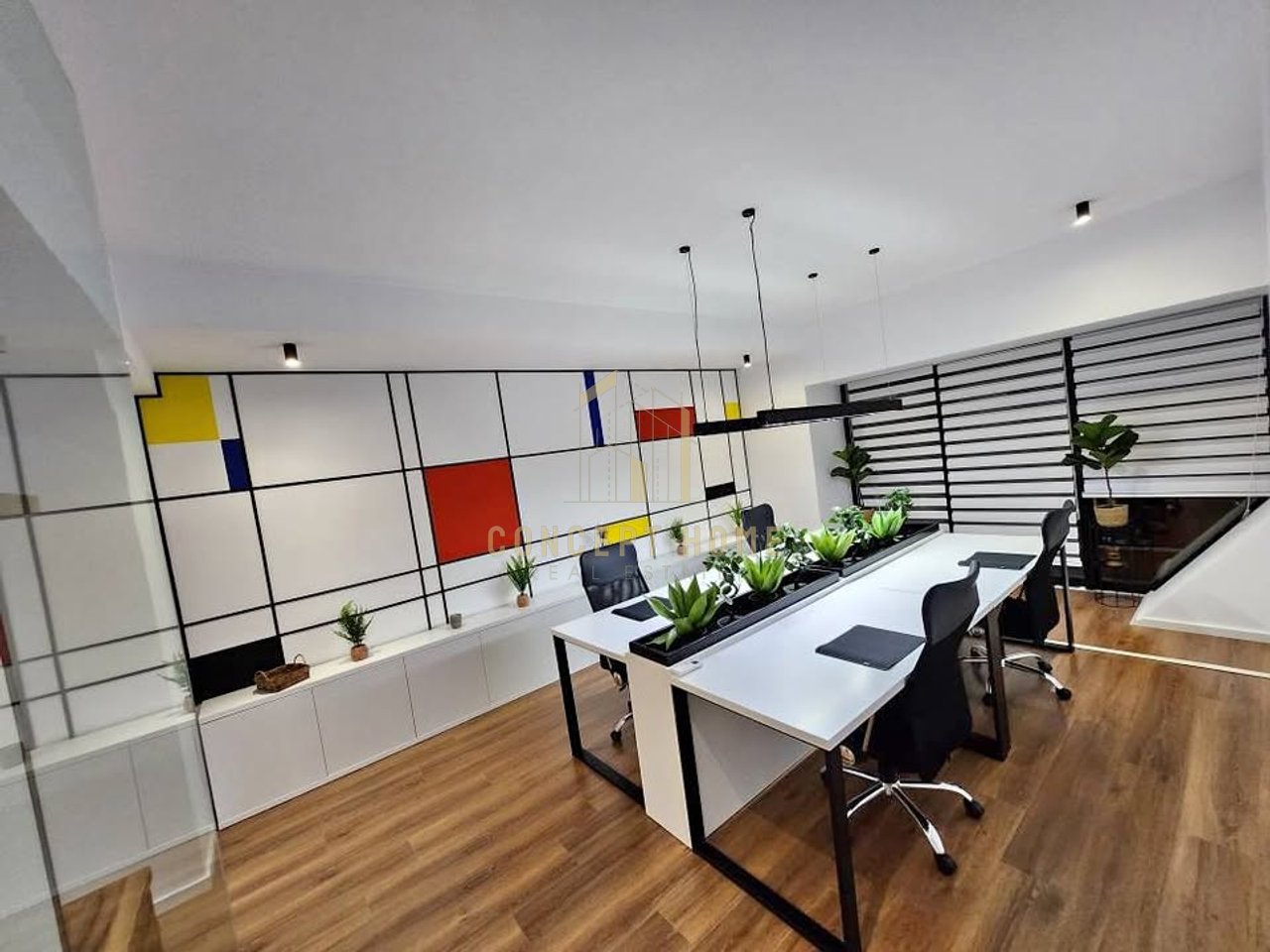 Office space for rent at 21 Dhjetori