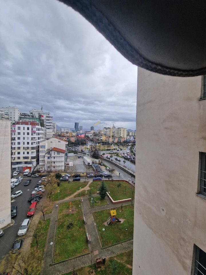 Apartment 3+1+2+2 for sale at Zogu i Zi