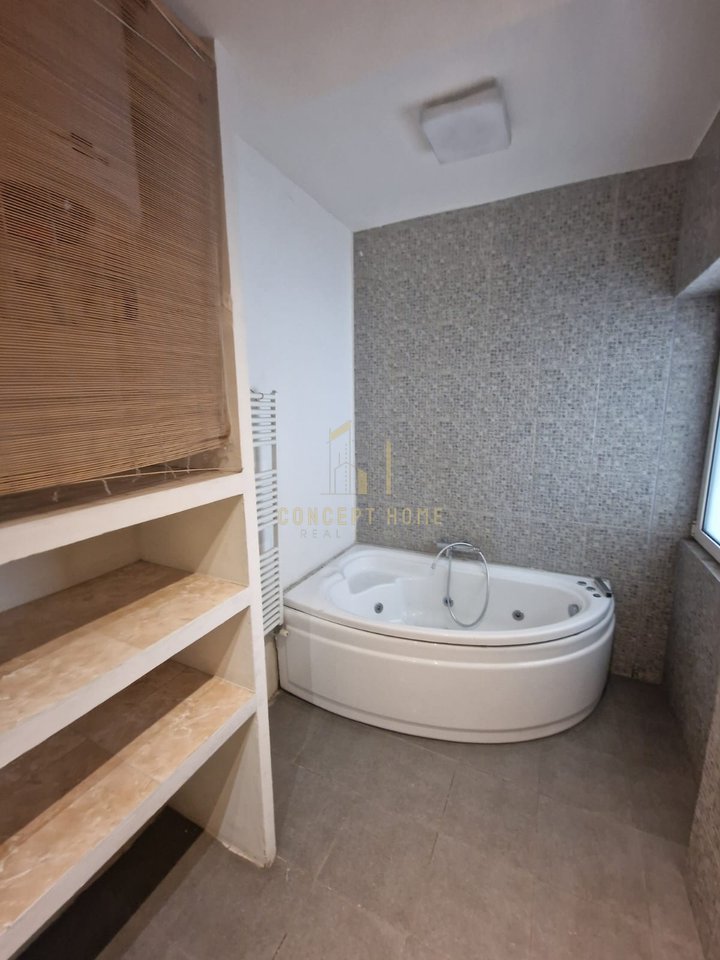 Apartment 3+1+2+2 for sale at Zogu i Zi