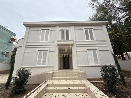 Vile me qera Ambasada Amerikane