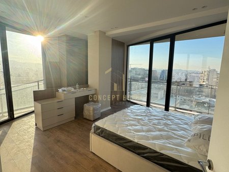 Jepet me qera apartment 2+1 tek Mine Peza