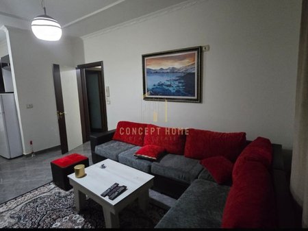 Jepet me qera apartament 1+1 Tek Liqeni Artificial