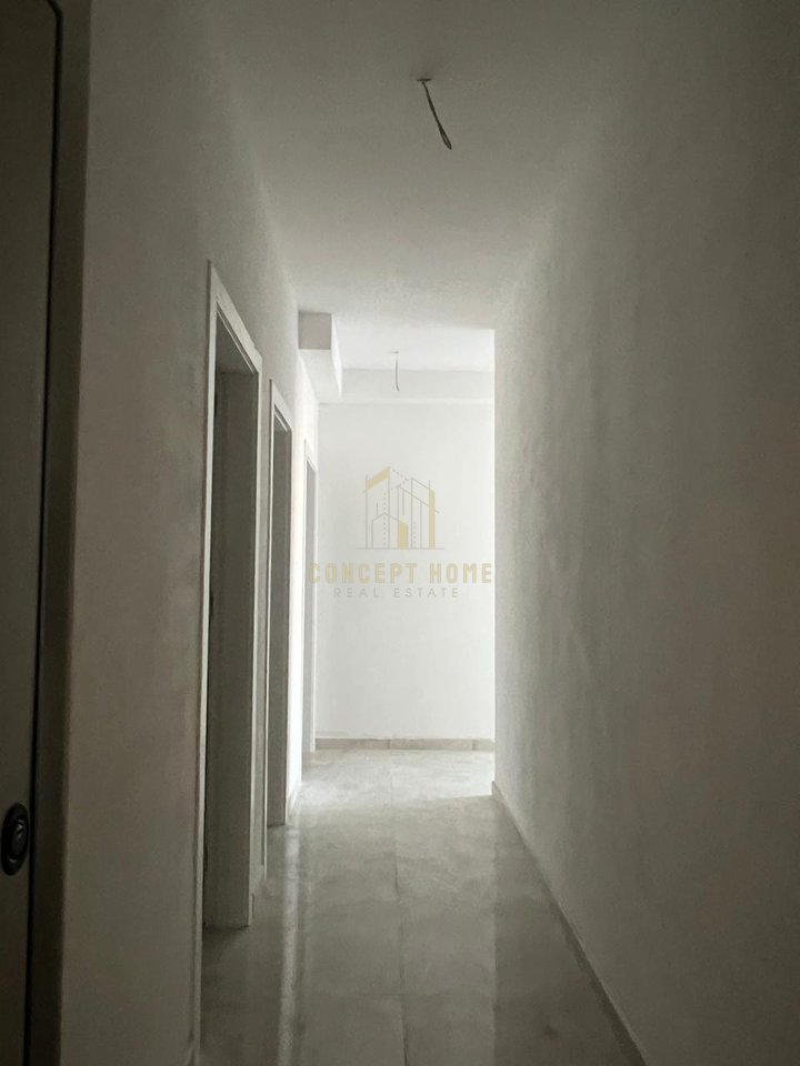 Jepet apartament me qira 2+1+2 te Mine Peza.