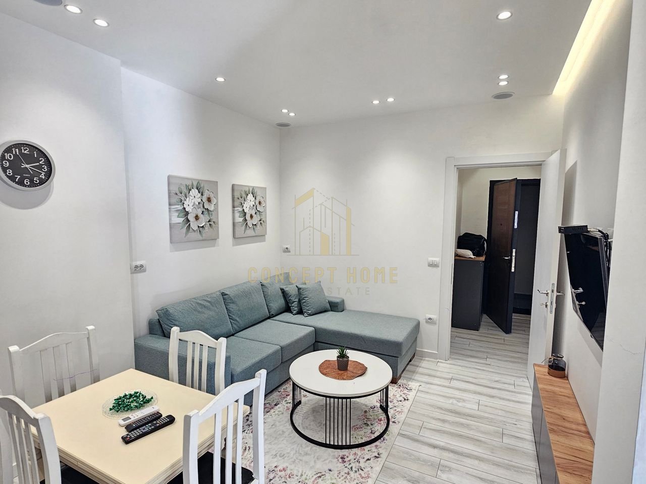 2+1 apartment for rent in Shkoze