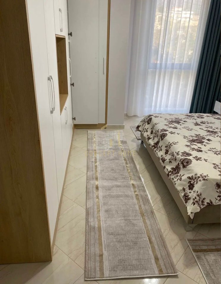 Jepet me qera apartament 2+1 ne Shkoze