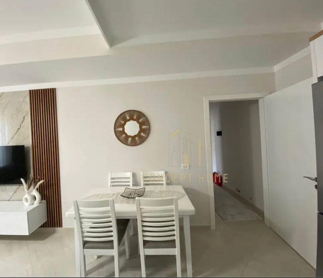 Jepet me qera apartament 2+1 ne Shkoze