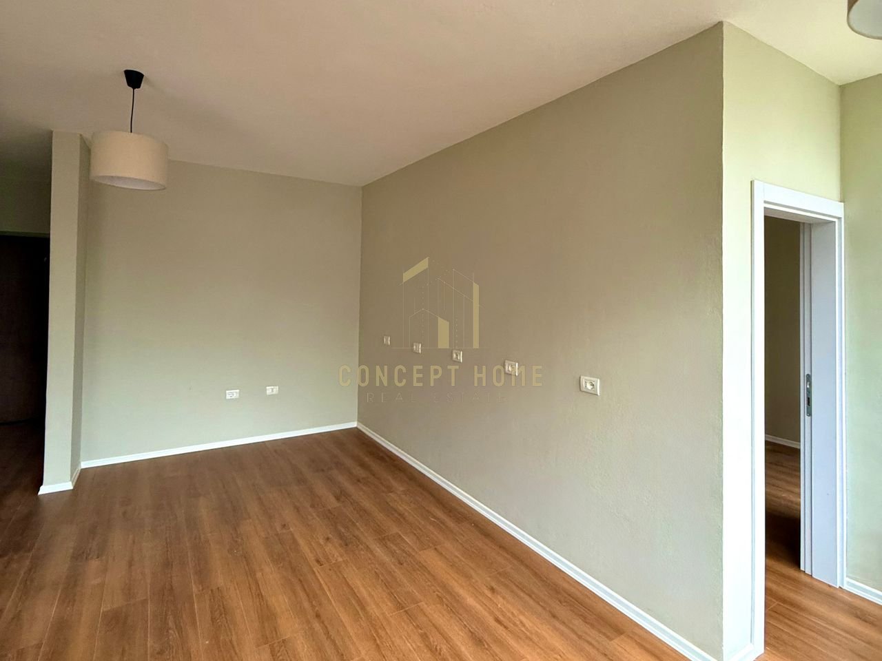 Jepet me qera Apartament 1+1 tek Bulevardi Bajram Curri