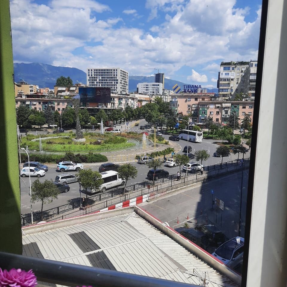 Shitet Apartament 2+1 ne Zog te zi