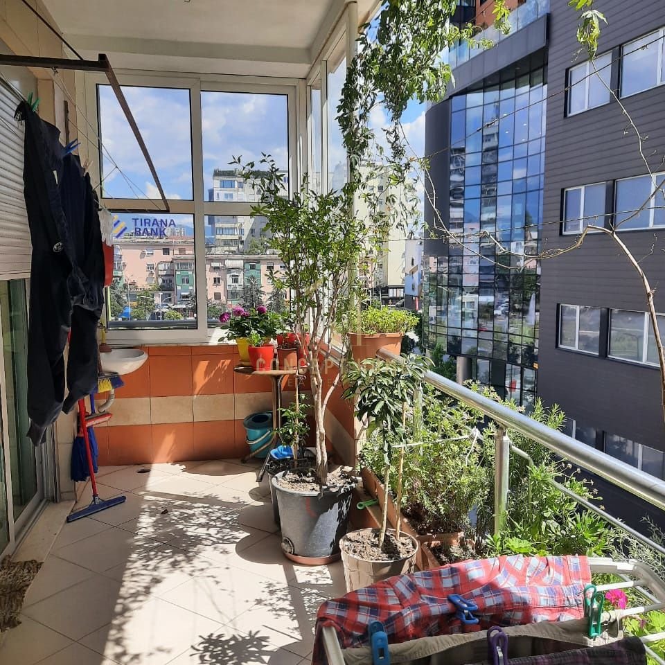 Shitet Apartament 2+1 ne Zog te zi