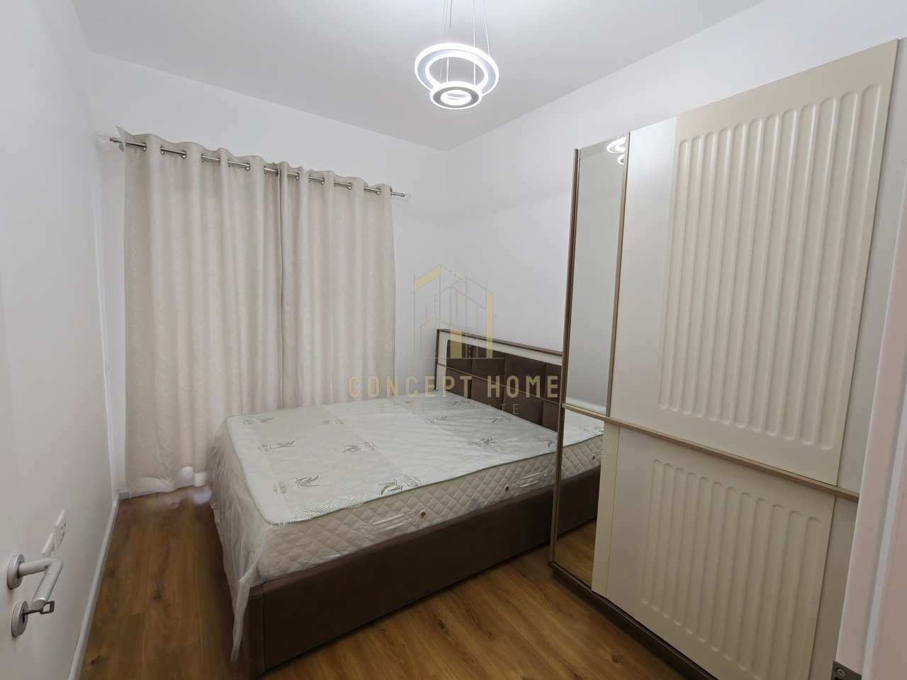 Jepet me qera apartament 1+1+Parkim  Ne Fresk